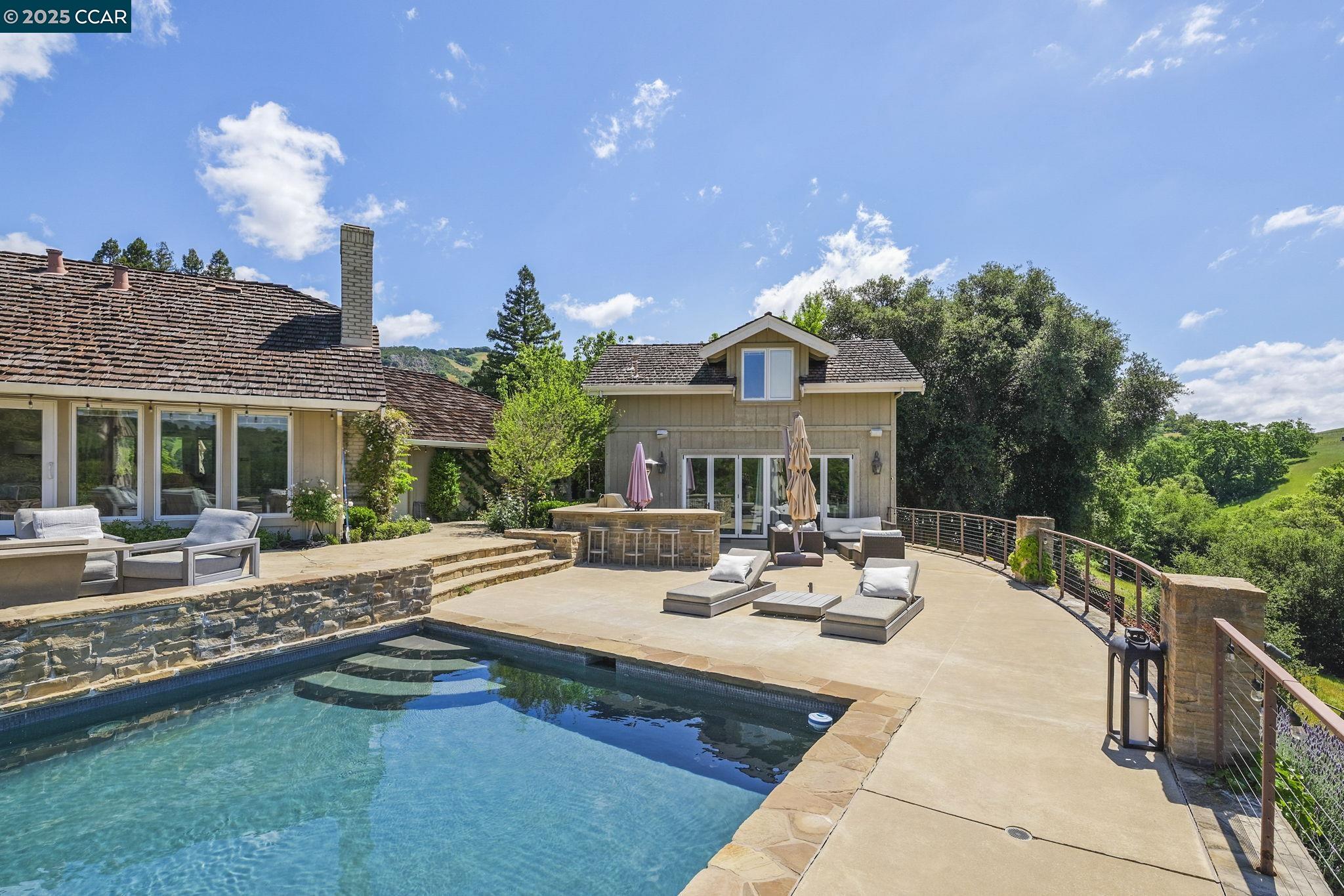 18 Emmons Canyon Ct