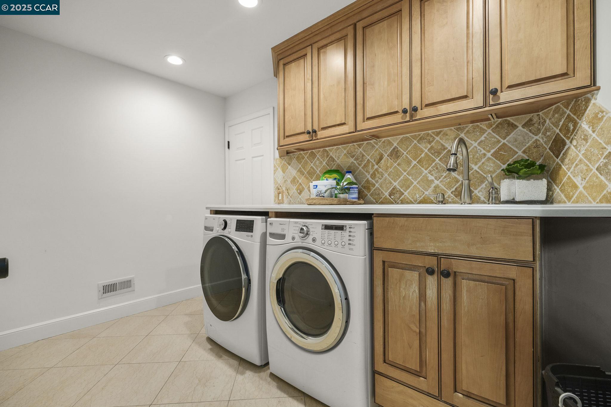 18 Emmons Canyon Ct