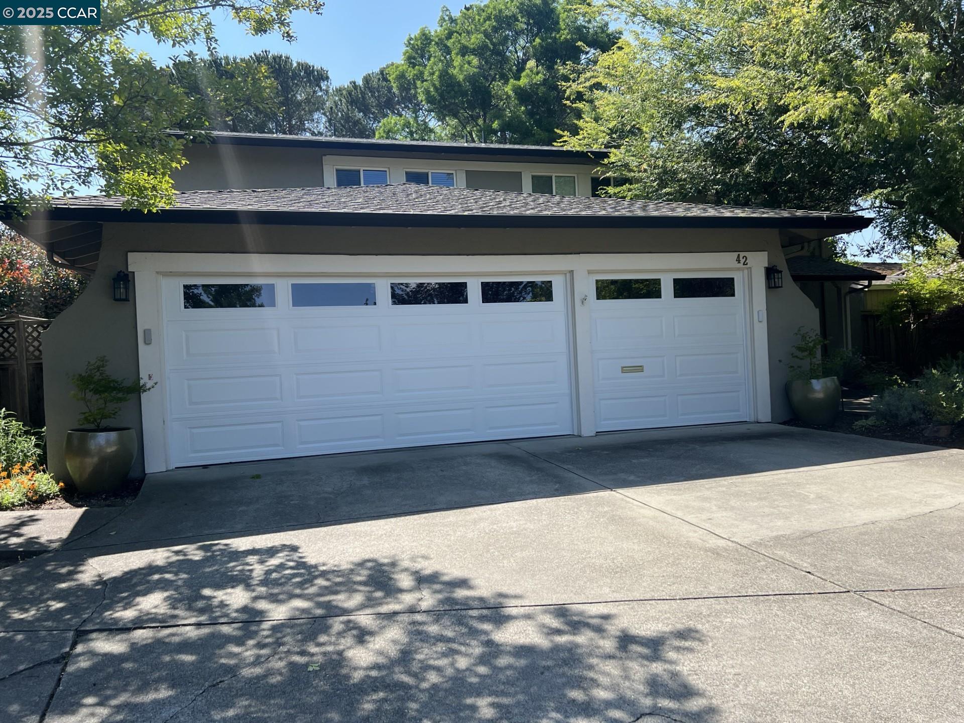 42 Horseshoe Ct