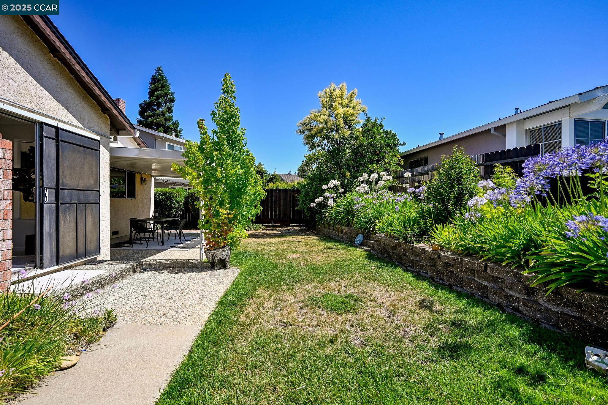 5040 Murchio Dr