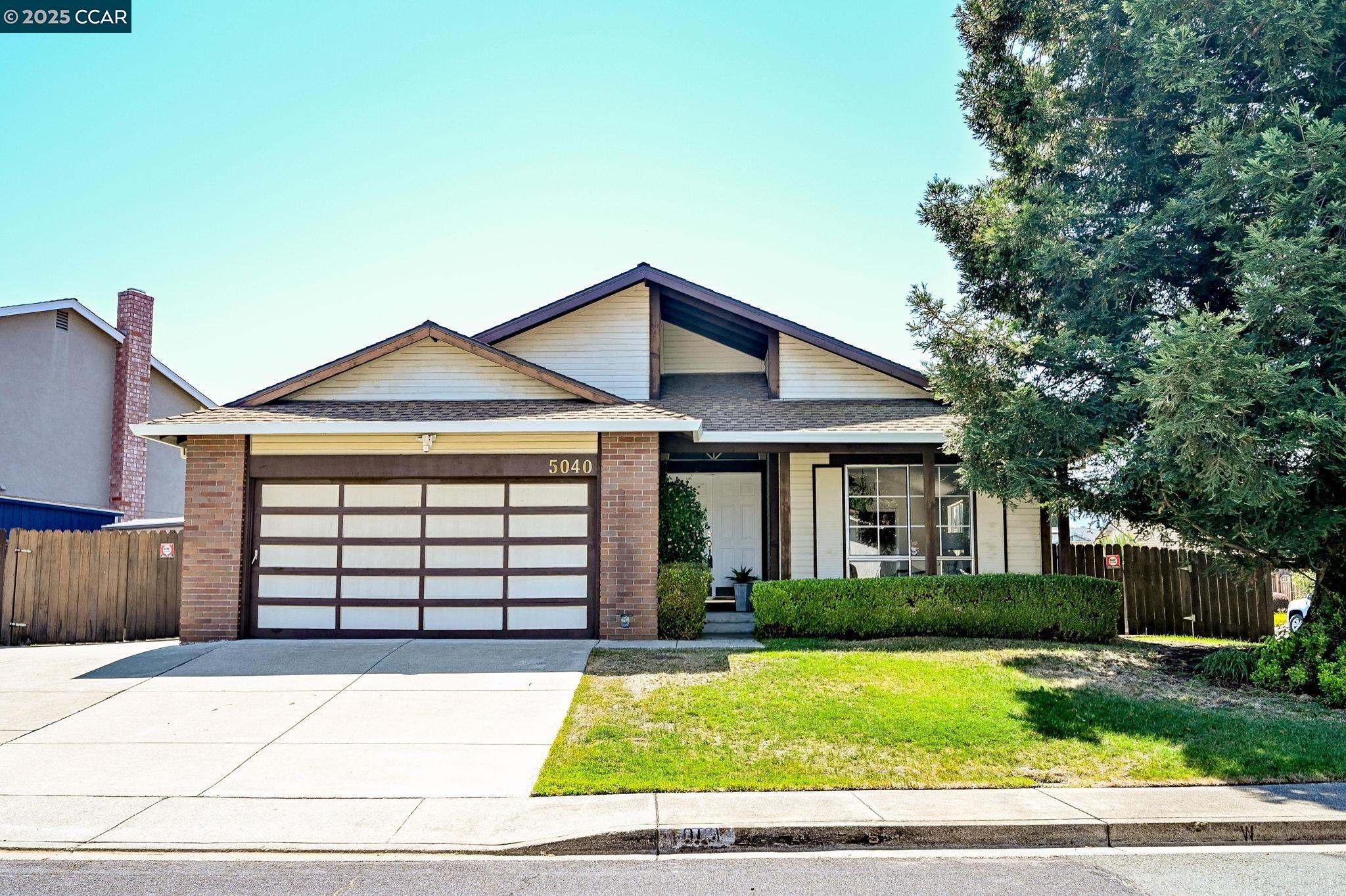 5040 Murchio Dr