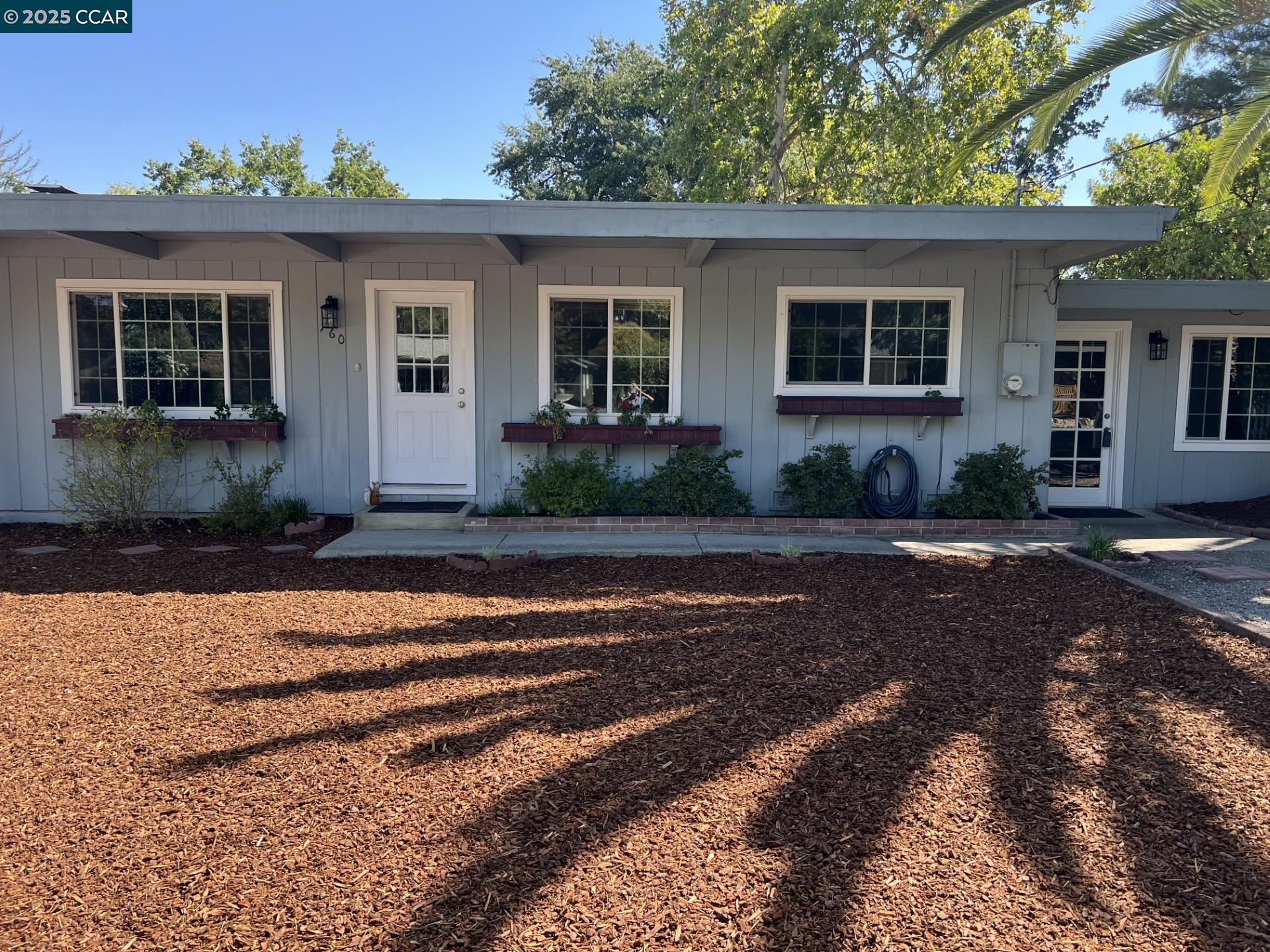 760 Rosewood Dr