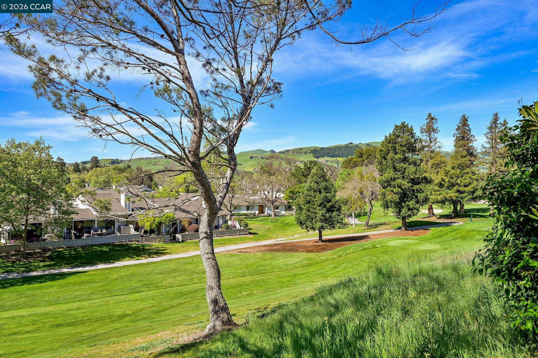 537 ROLLING HILLS LANE