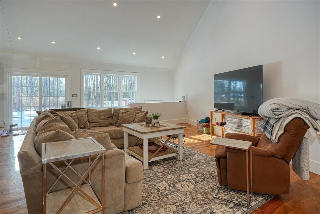 5 Bruce St