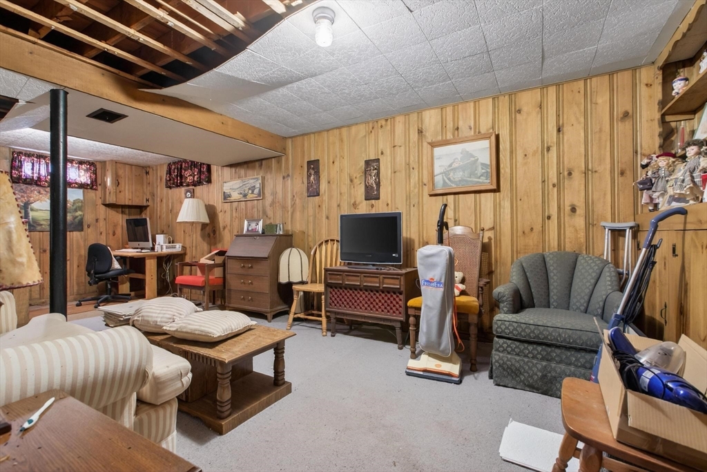 18 Montvale Rd
