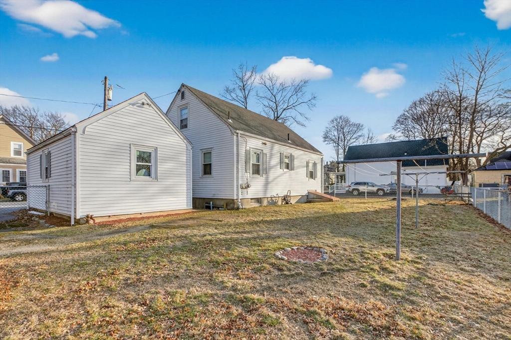18 Montvale Rd