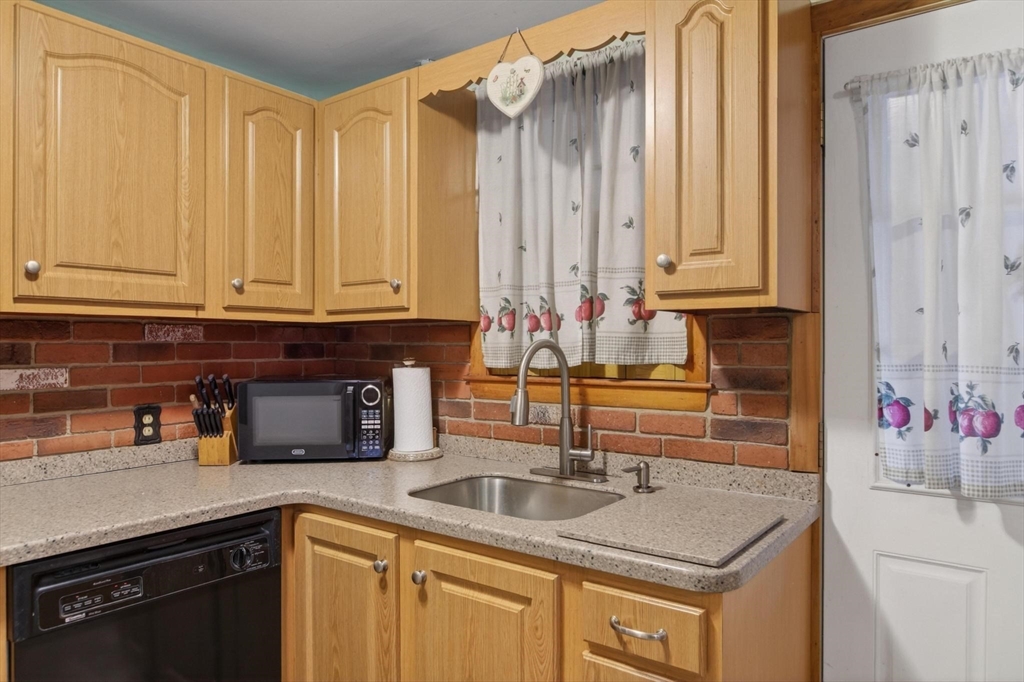 18 Montvale Rd