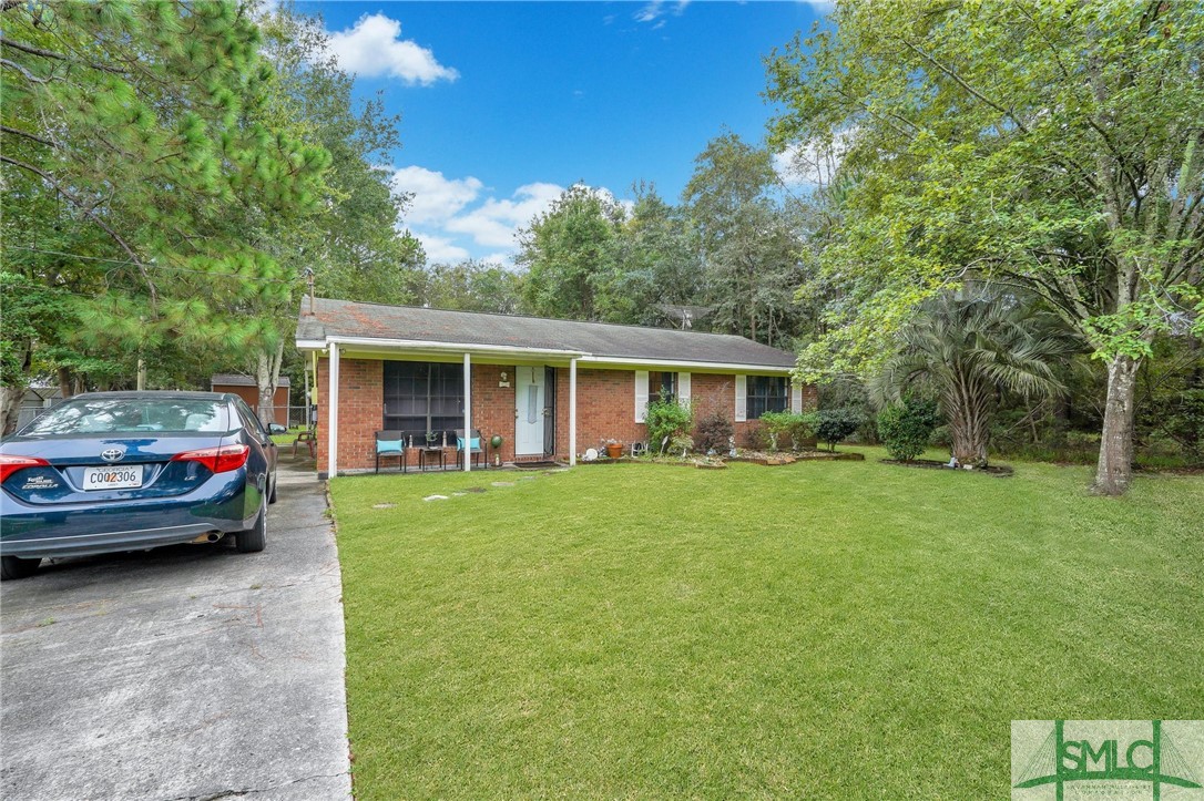 1098 Live Oak Drive