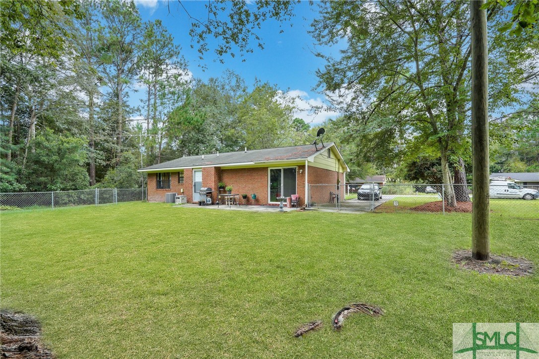 1098 Live Oak Drive