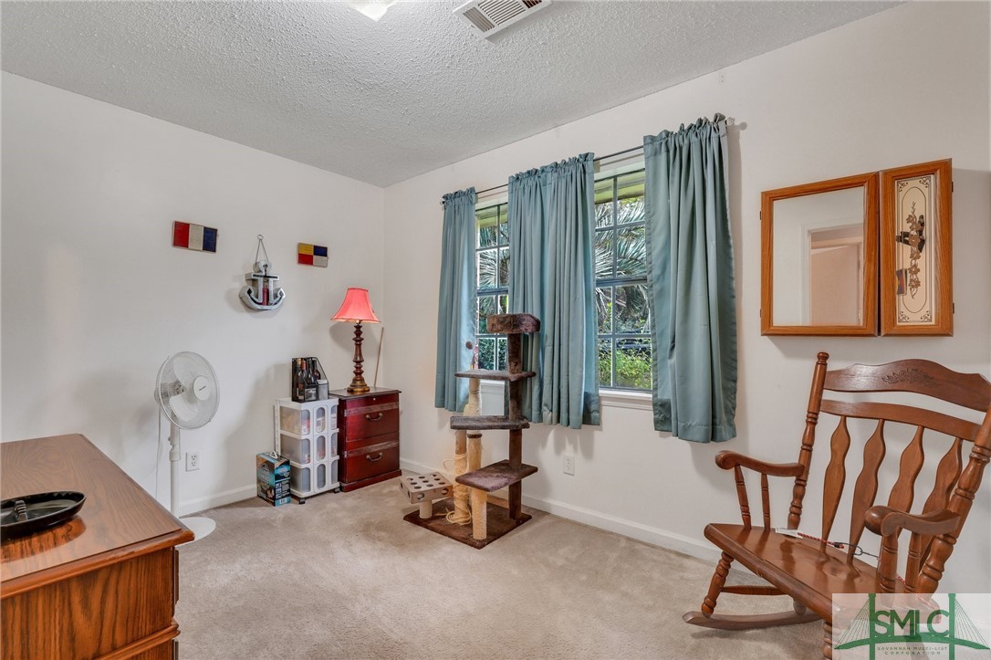 1098 Live Oak Drive
