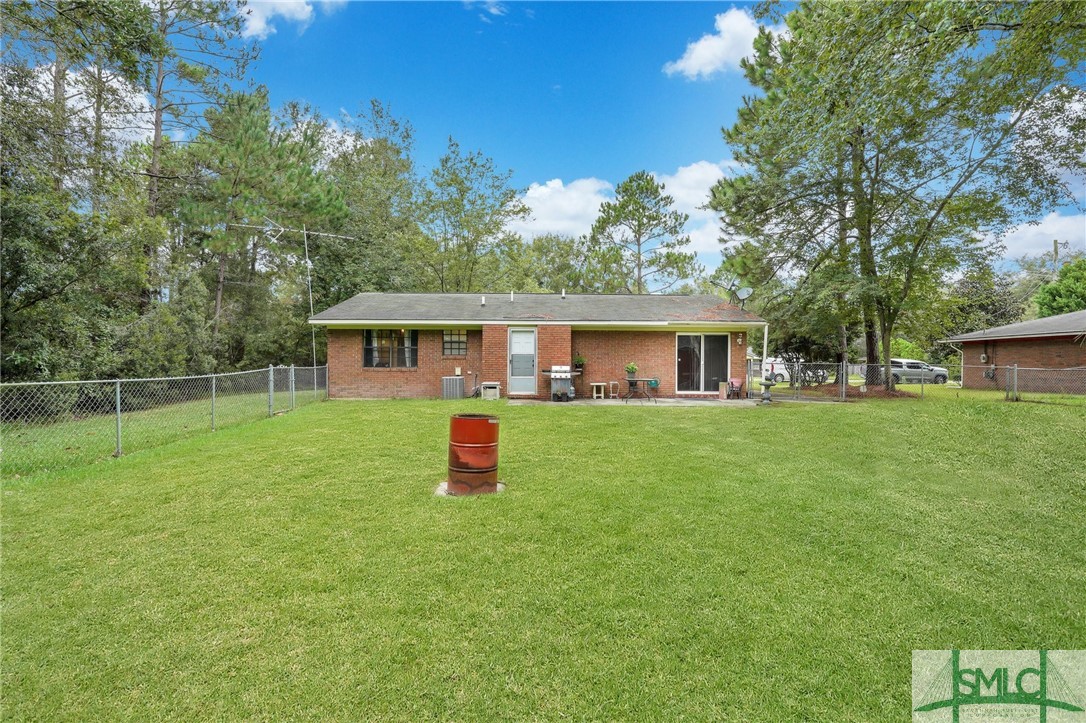 1098 Live Oak Drive