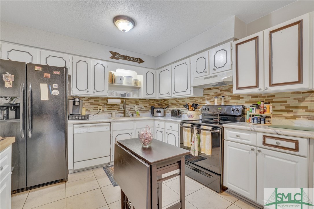 1098 Live Oak Drive