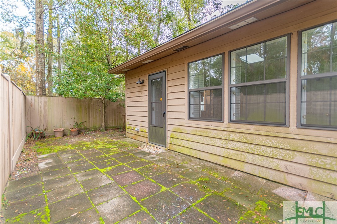 2 Hidden Lake Court
