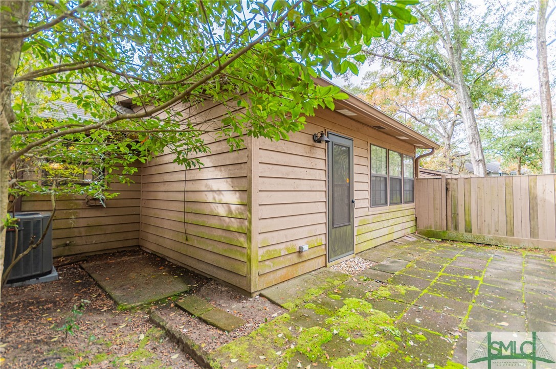 2 Hidden Lake Court