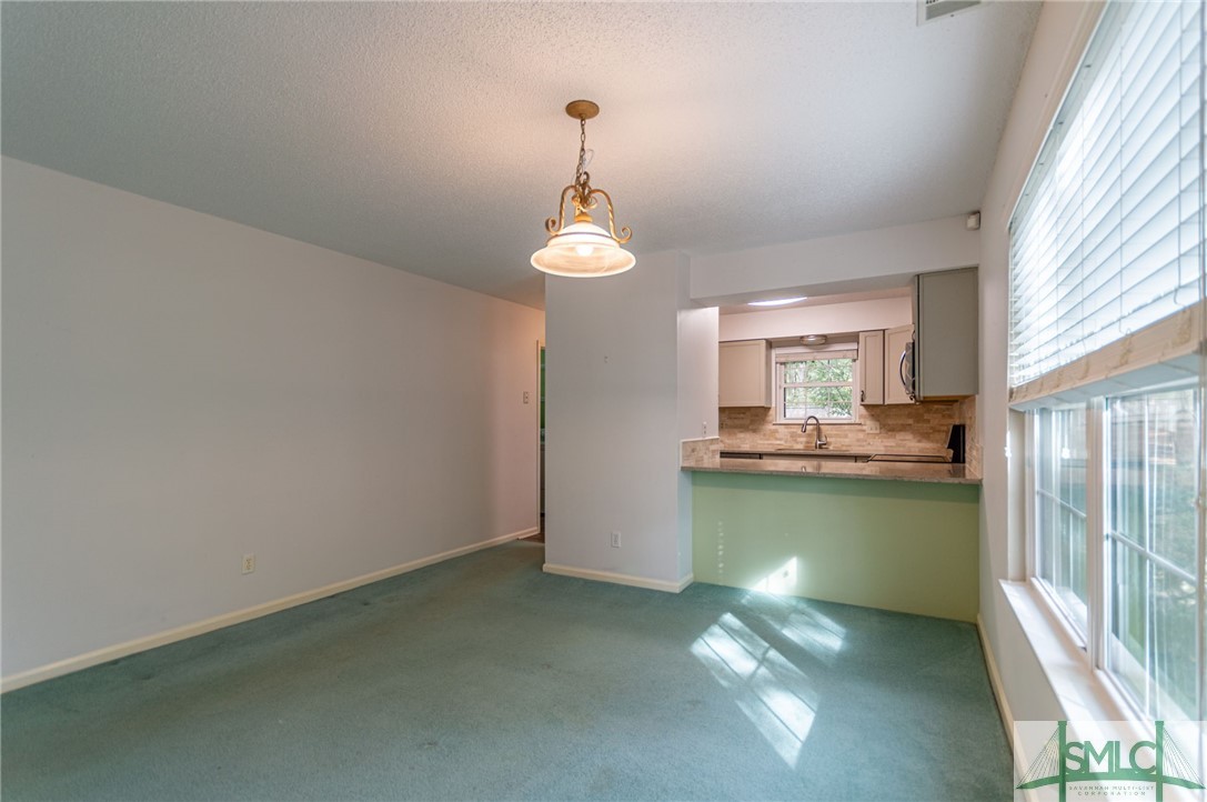 2 Hidden Lake Court