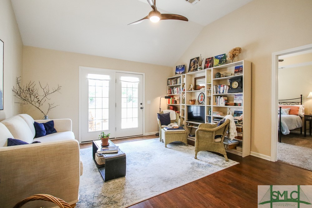 35 Rivermoor Court