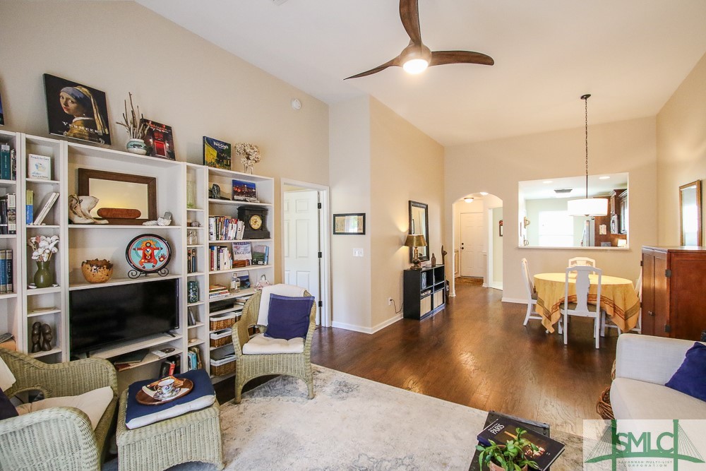 35 Rivermoor Court