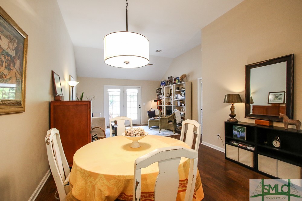 35 Rivermoor Court