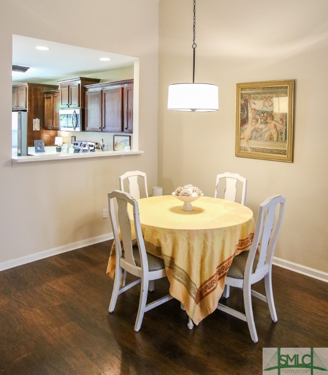 35 Rivermoor Court