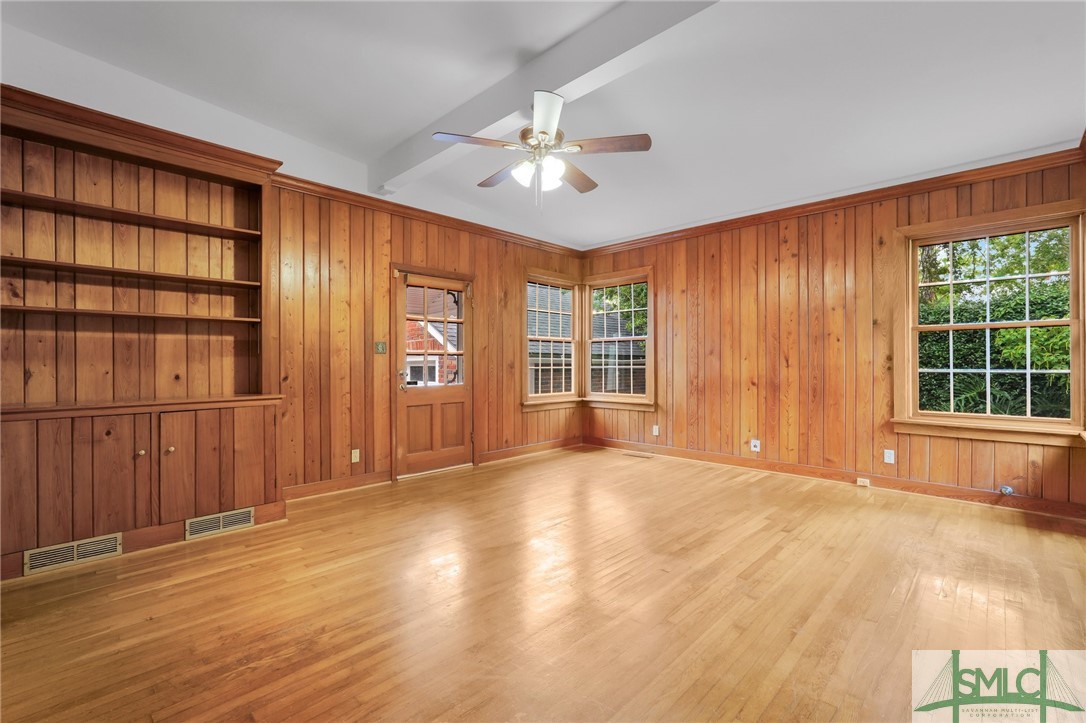 516 E 53rd Street