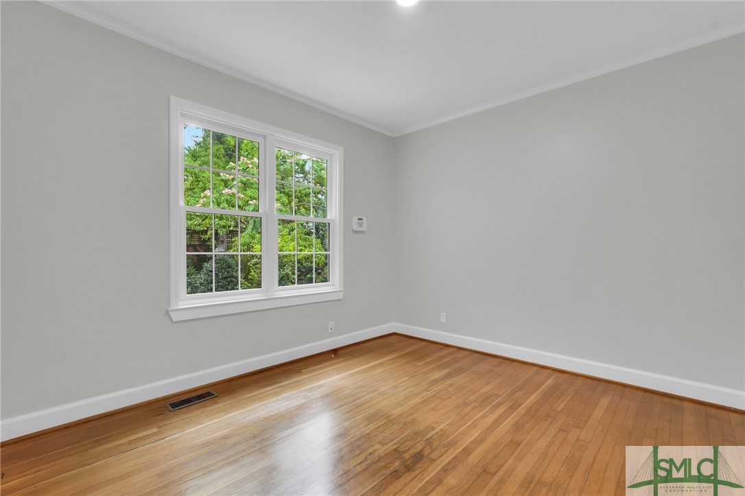 516 E 53rd Street