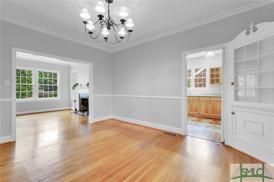 516 E 53rd Street