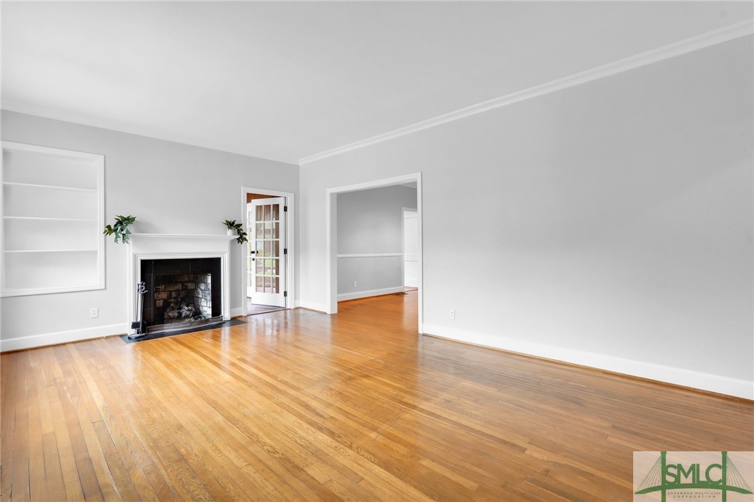 516 E 53rd Street