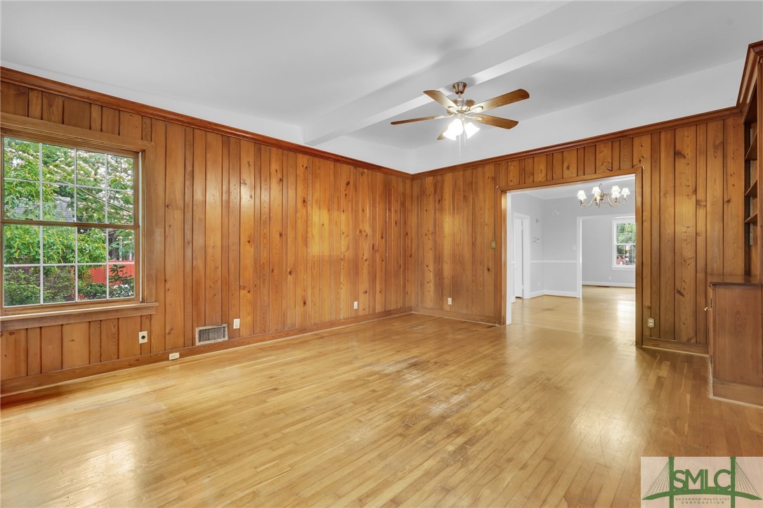 516 E 53rd Street