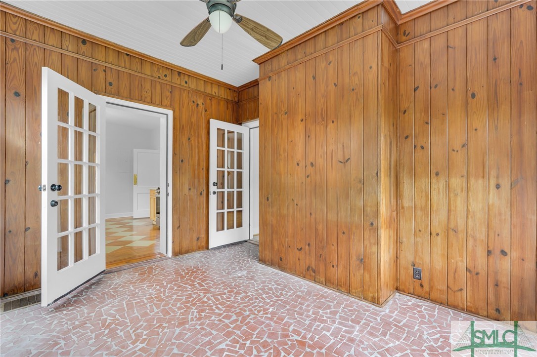 516 E 53rd Street