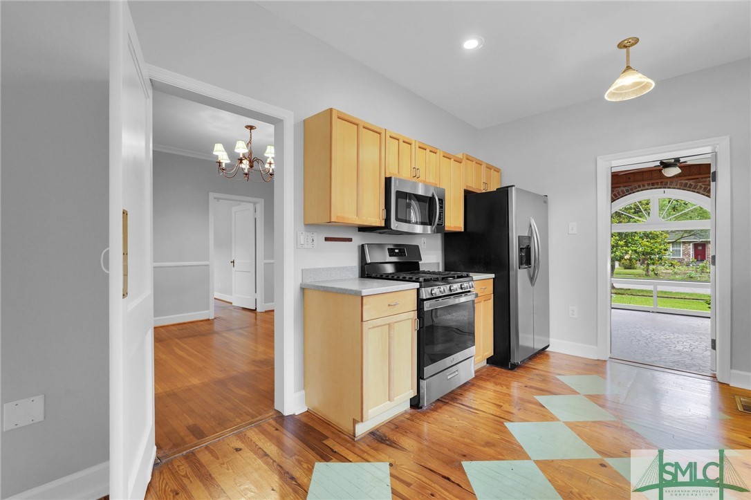 516 E 53rd Street