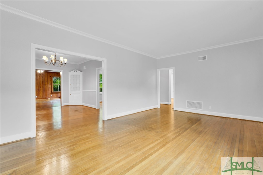 516 E 53rd Street