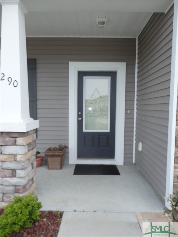 290 Willow Oak Drive