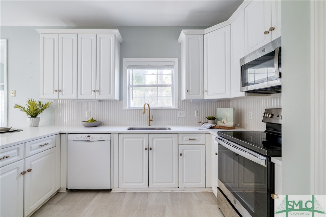 1 Briarberry Cove