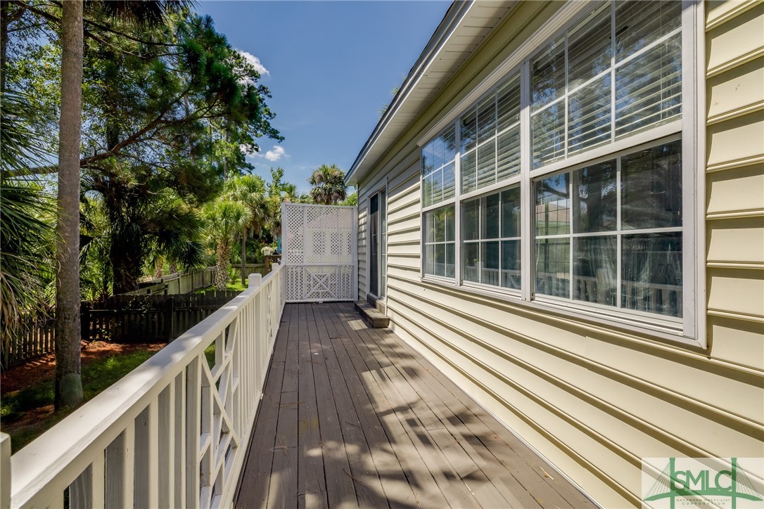 1 Briarberry Cove