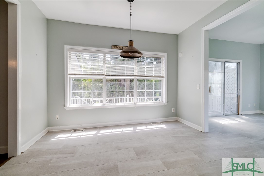 1 Briarberry Cove