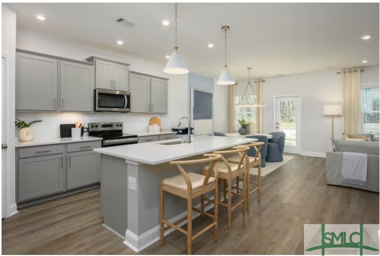 326 Monterey Loop
