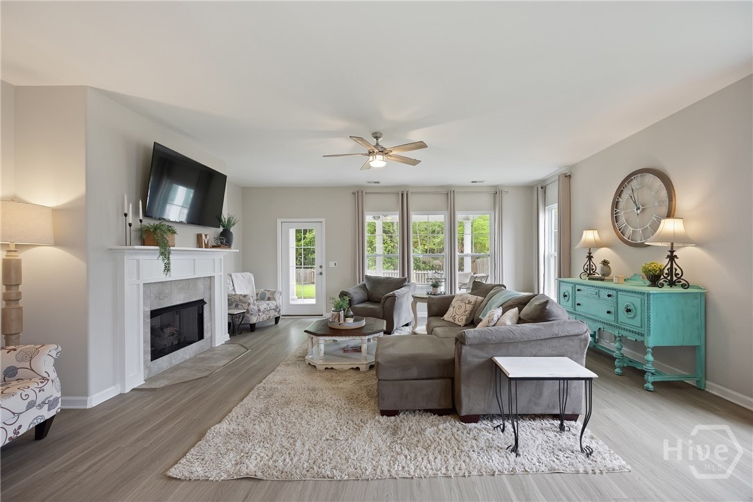 196 Willow Point Circle