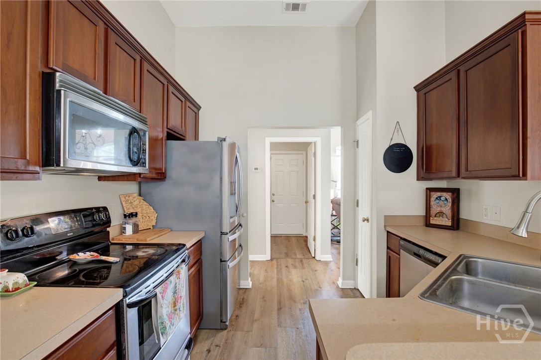 382 Stonebridge Circle