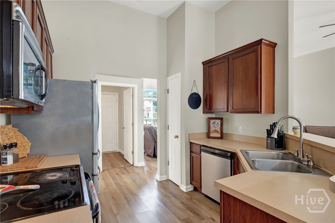 382 Stonebridge Circle