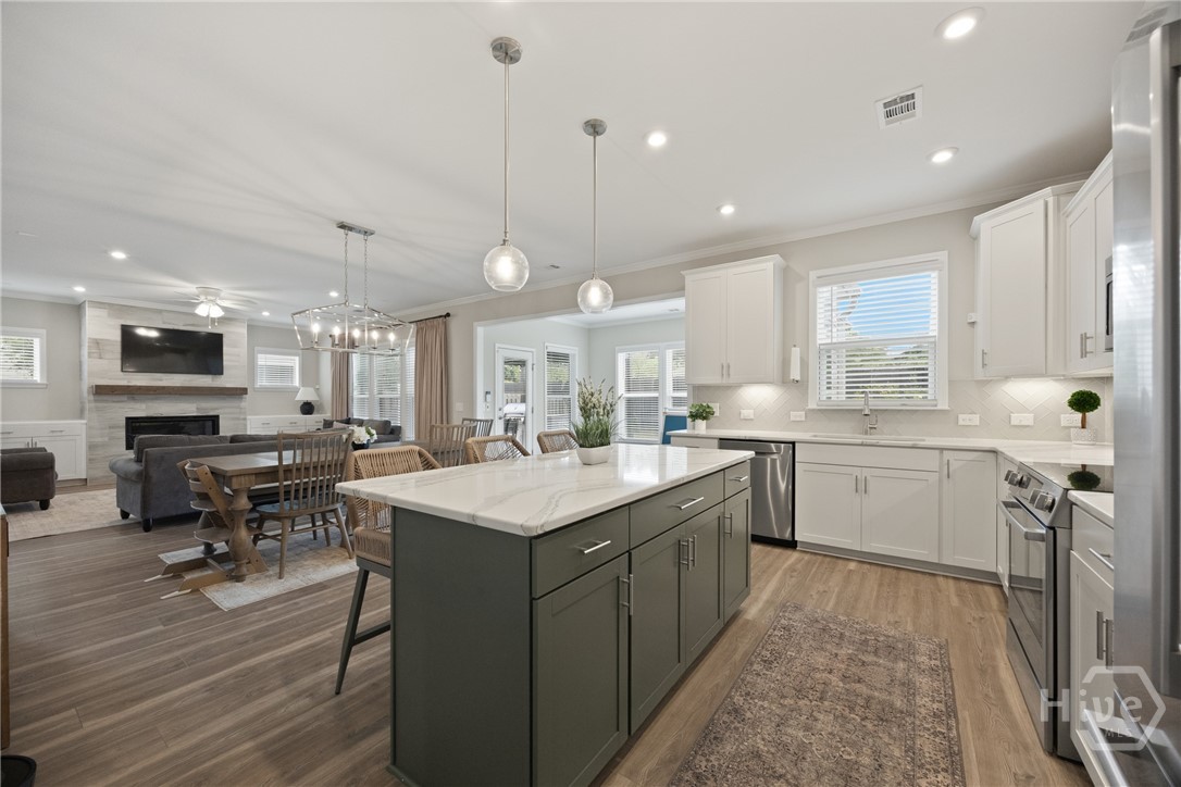 119 Canter Court