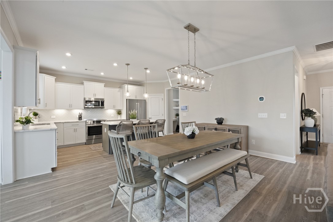 119 Canter Court