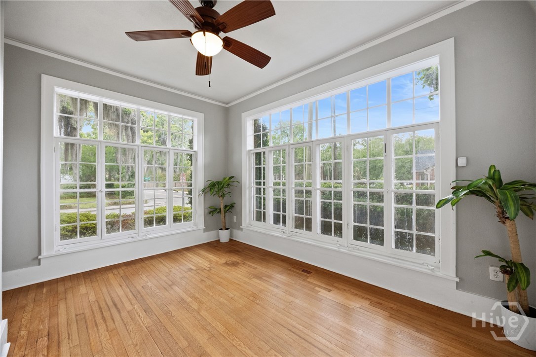 535 E 44th Street
