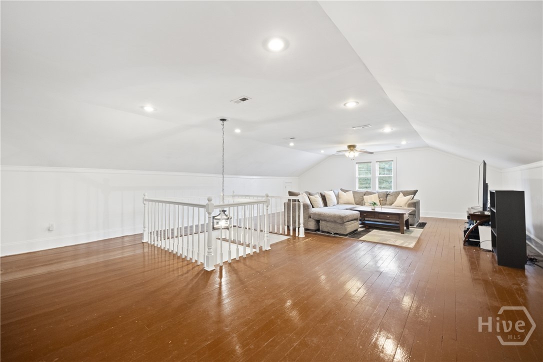 535 E 44th Street