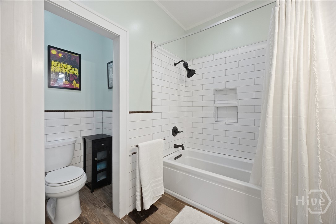 535 E 44th Street