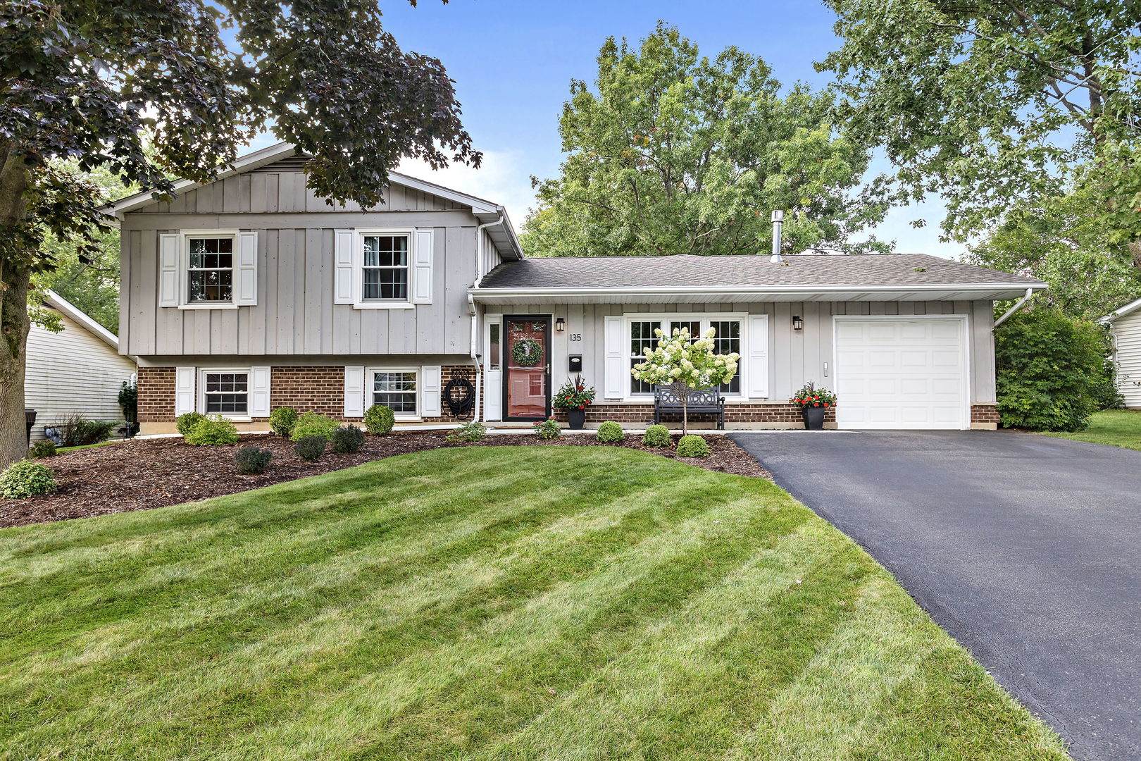 135 Pebblecreek Drive