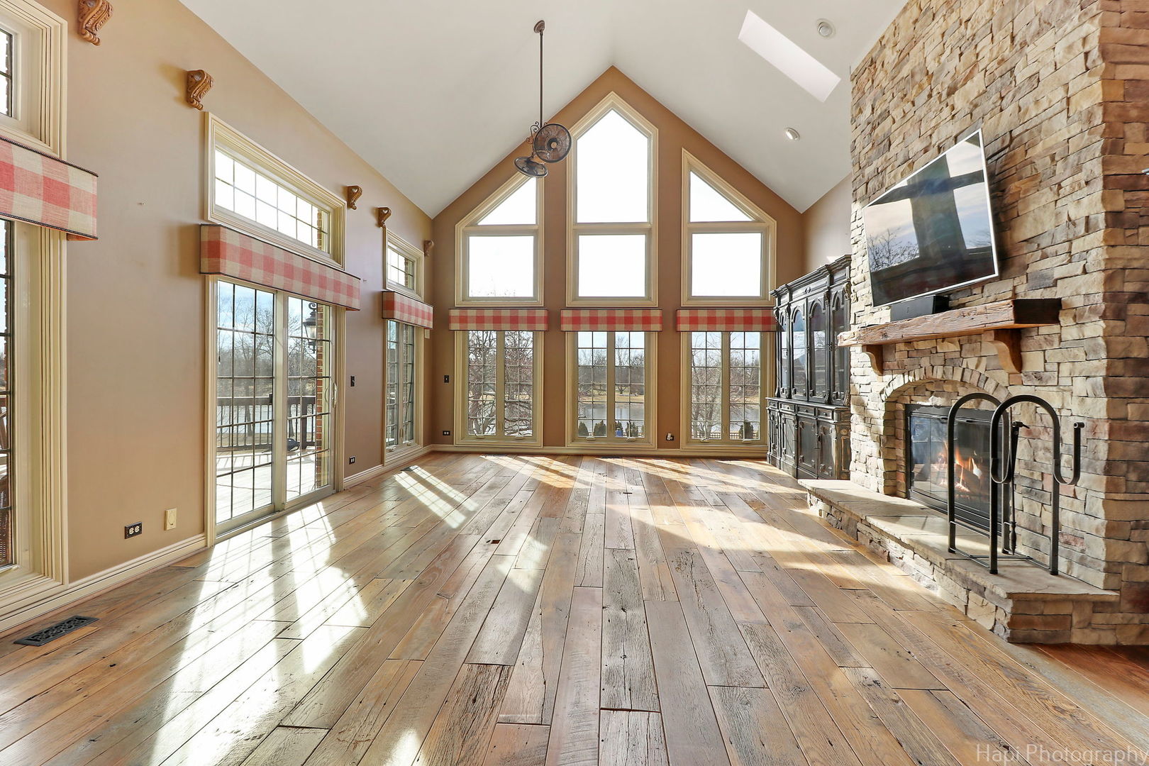 4 Wind Ridge Road