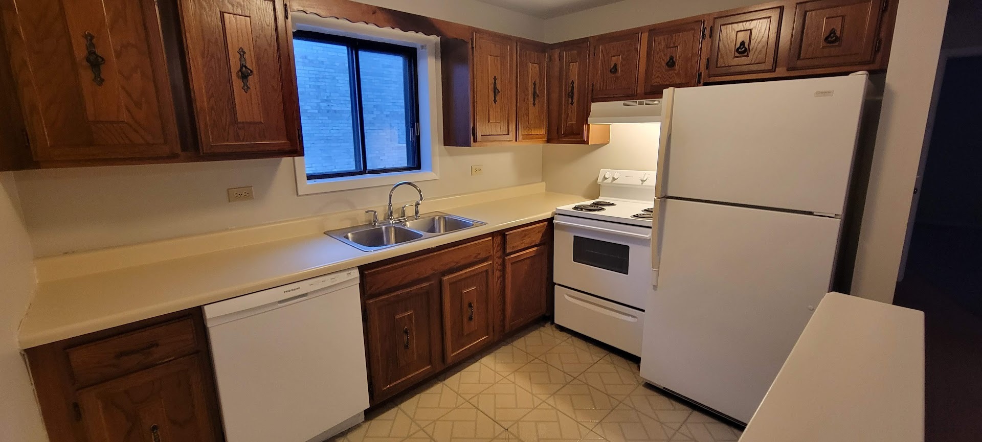 1832 N Goodwin Drive Unit: 3A