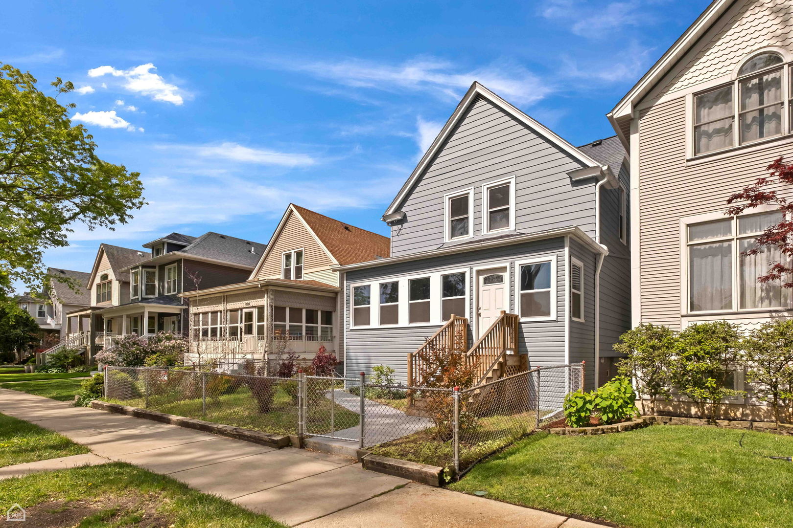 4042 N Kenneth Avenue