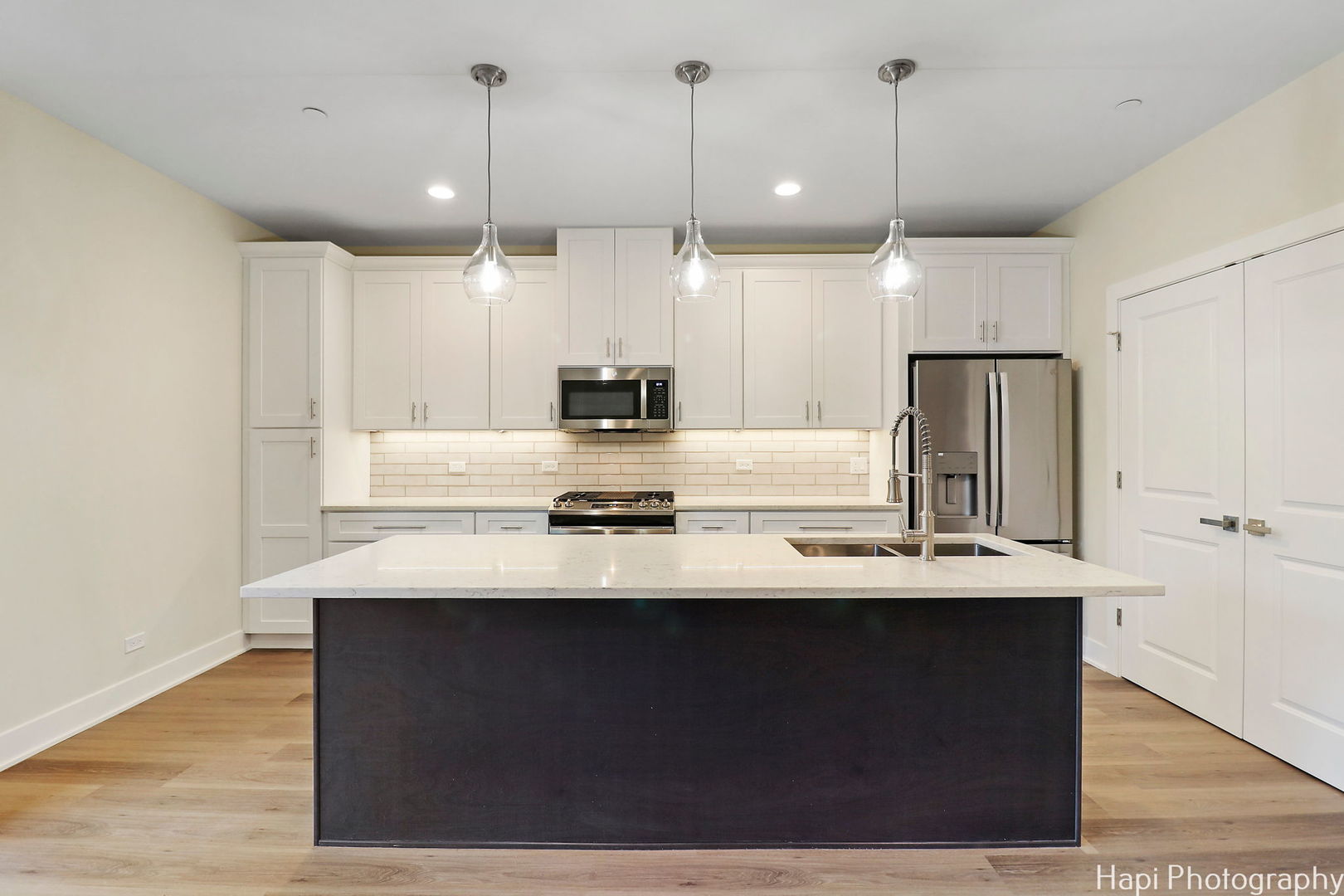 319 S Glendale Avenue Unit: 202