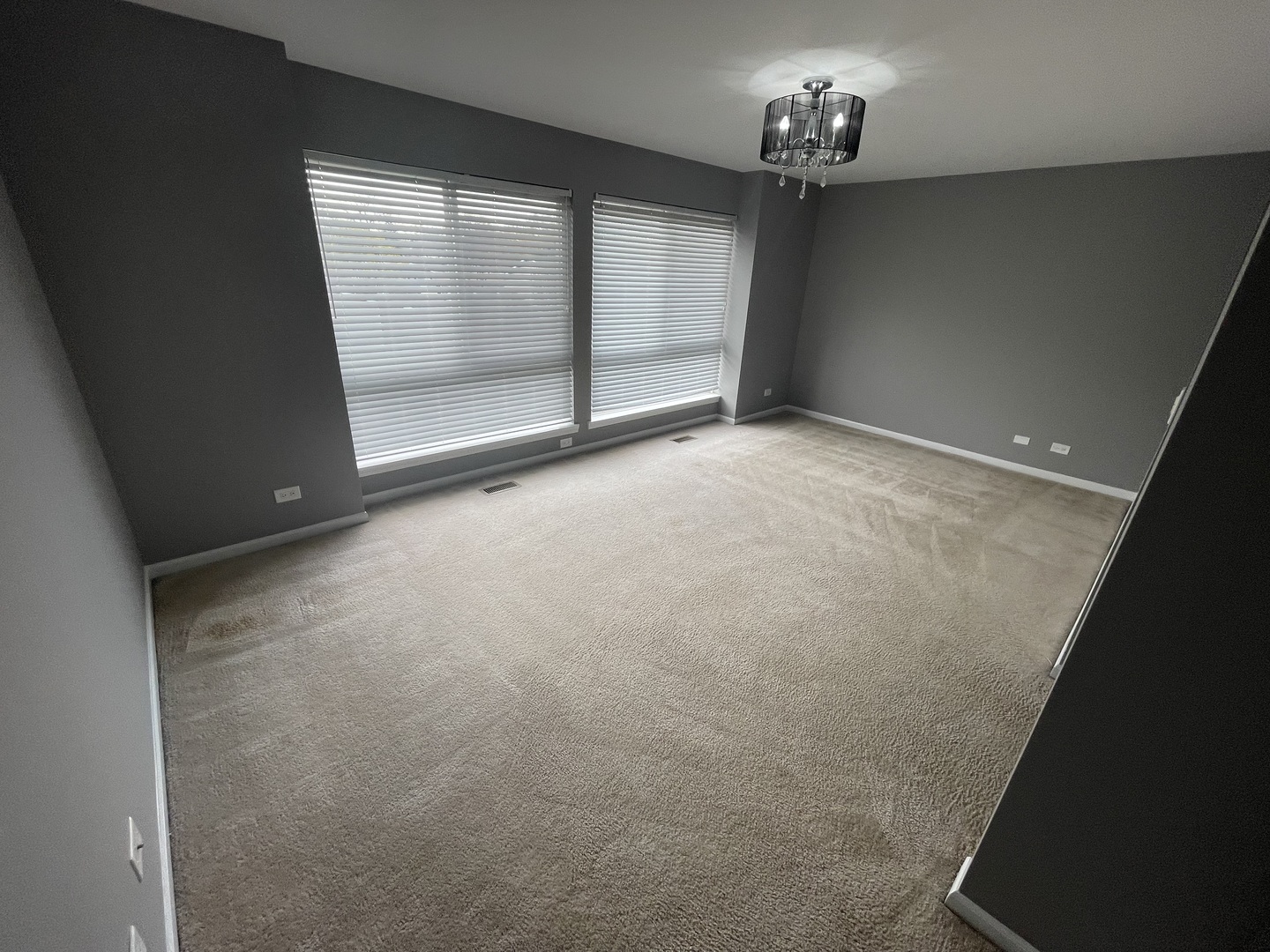 621 Diamond Pointe Drive